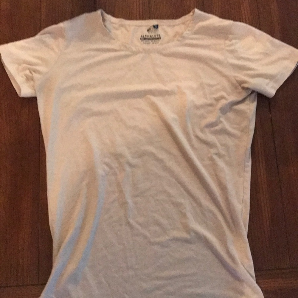 Alphalete Scoop neck